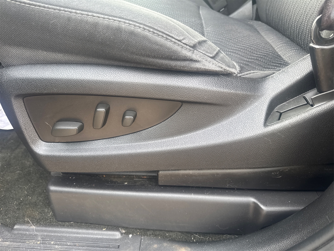 GMC Yukon XL SLE 4WD 2016