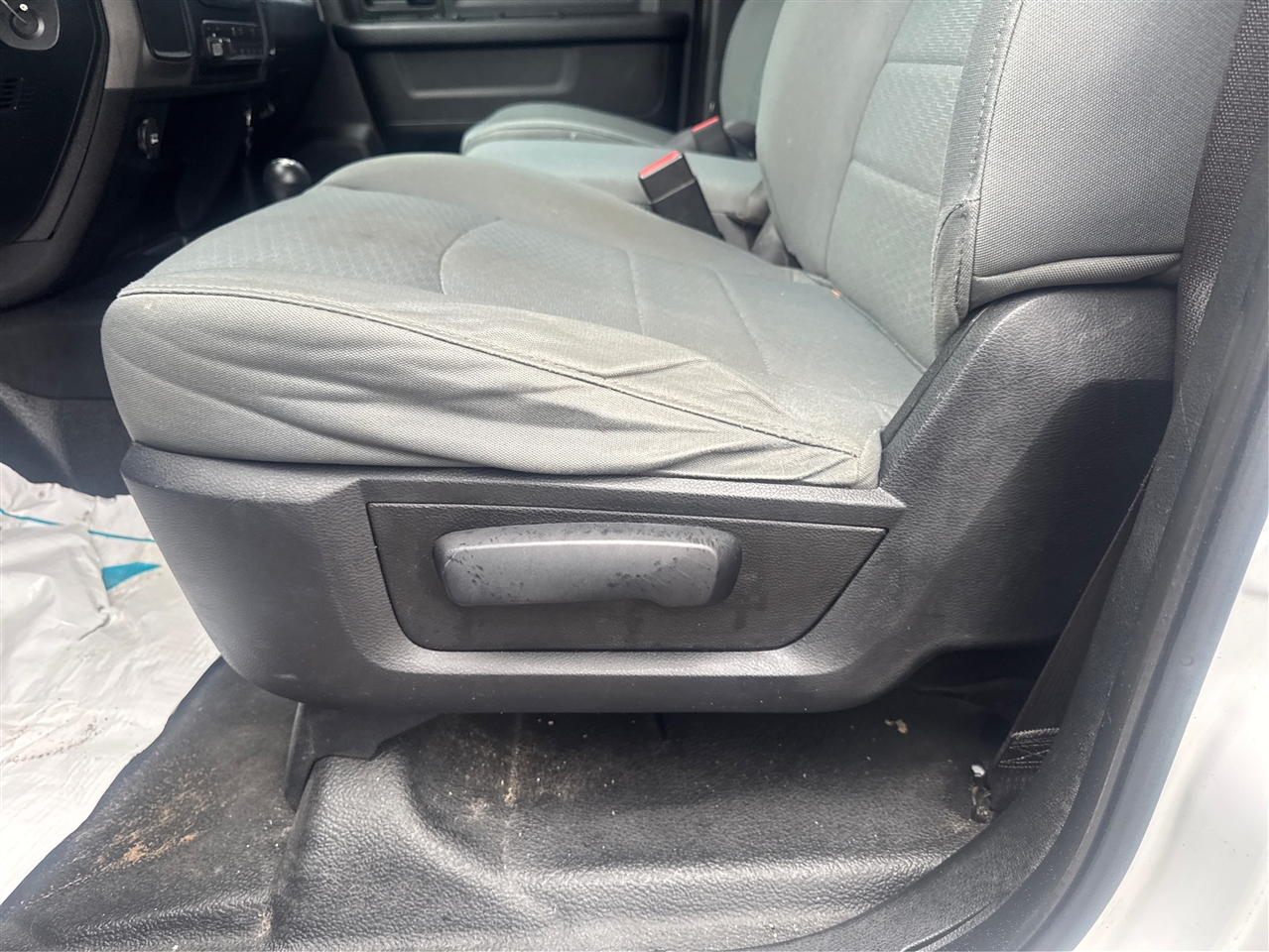 RAM 2500 Tradesman Crew Cab LWB 4WD 2015