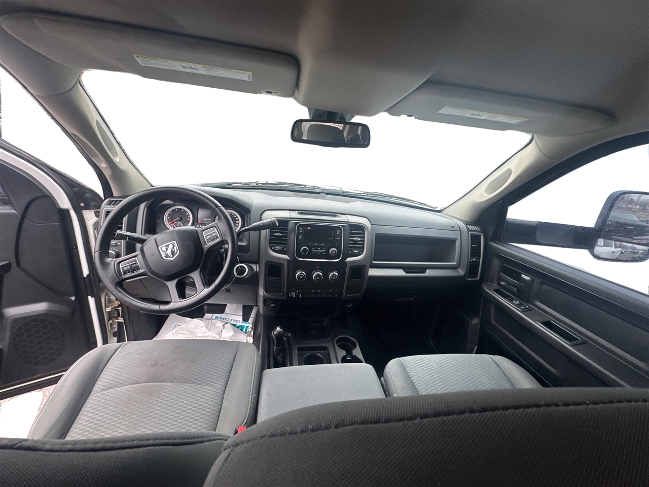 RAM 2500 Tradesman Crew Cab LWB 4WD 2015