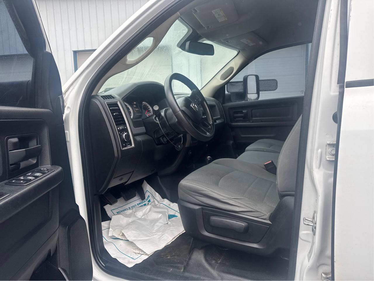RAM 2500 Tradesman Crew Cab LWB 4WD 2015