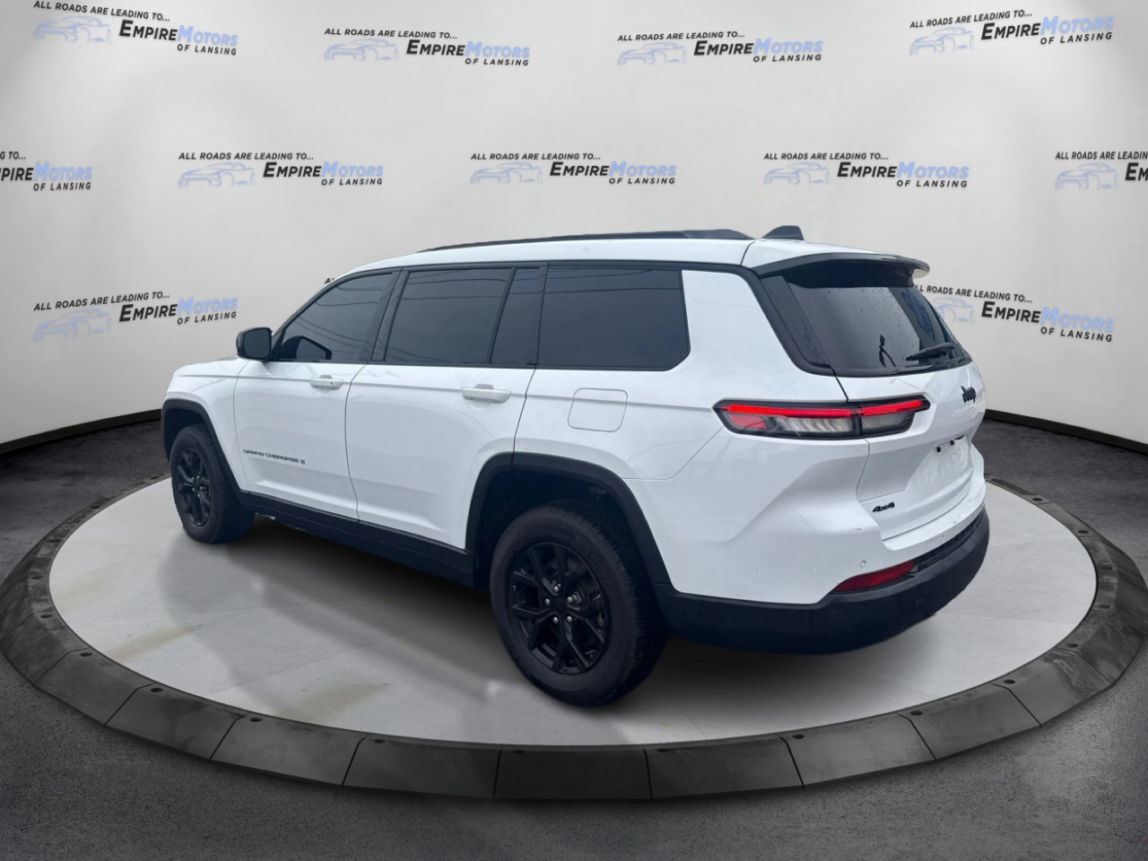 Jeep Grand Cherokee L Laredo 4WD 2024