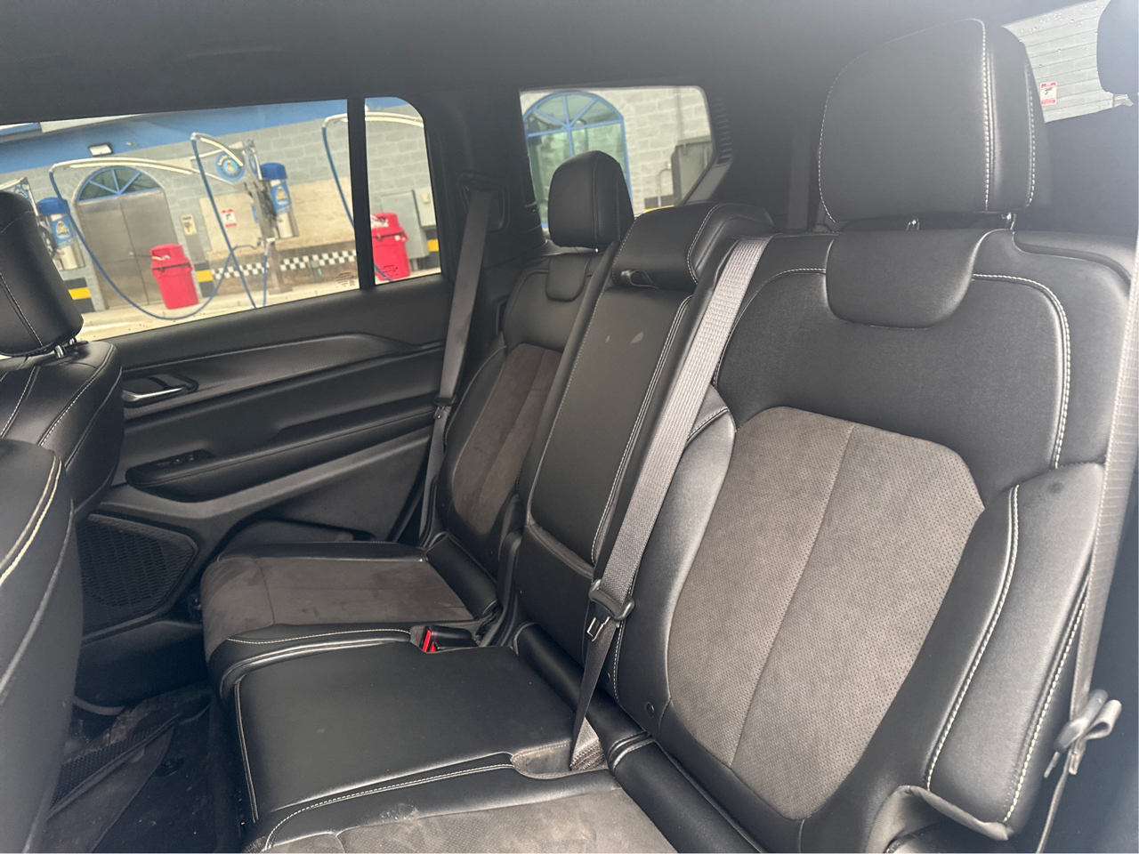 Jeep Grand Cherokee L Laredo 4WD 2024