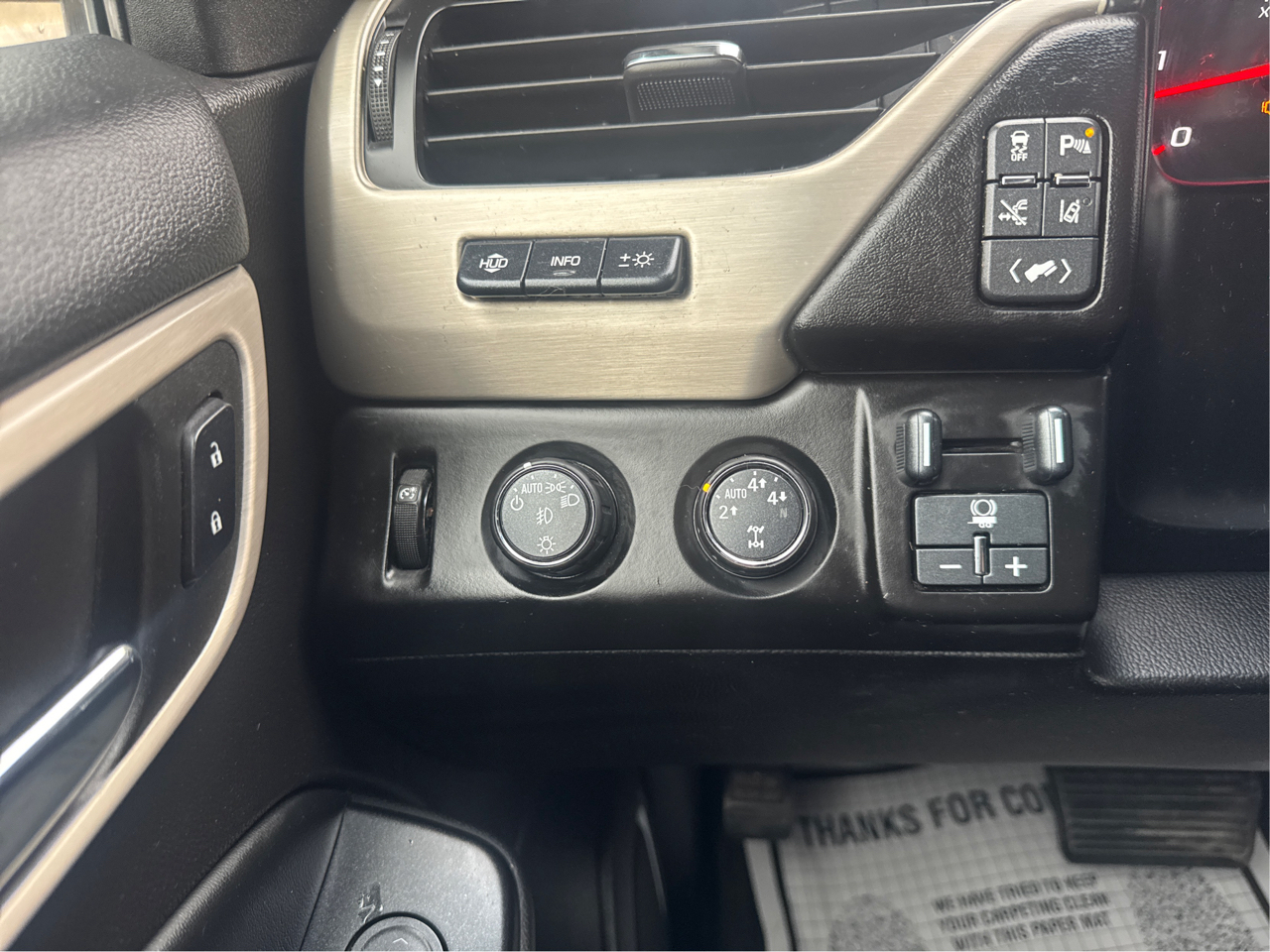 GMC Yukon Denali XL 4WD 2015