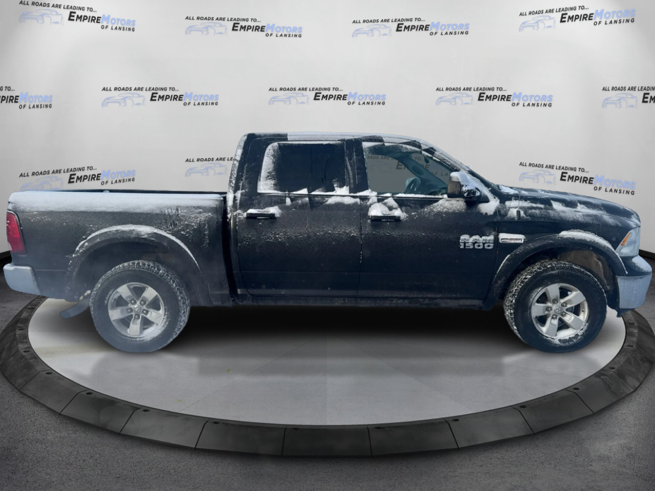 RAM 1500 SLT Crew Cab SWB 4WD 2016