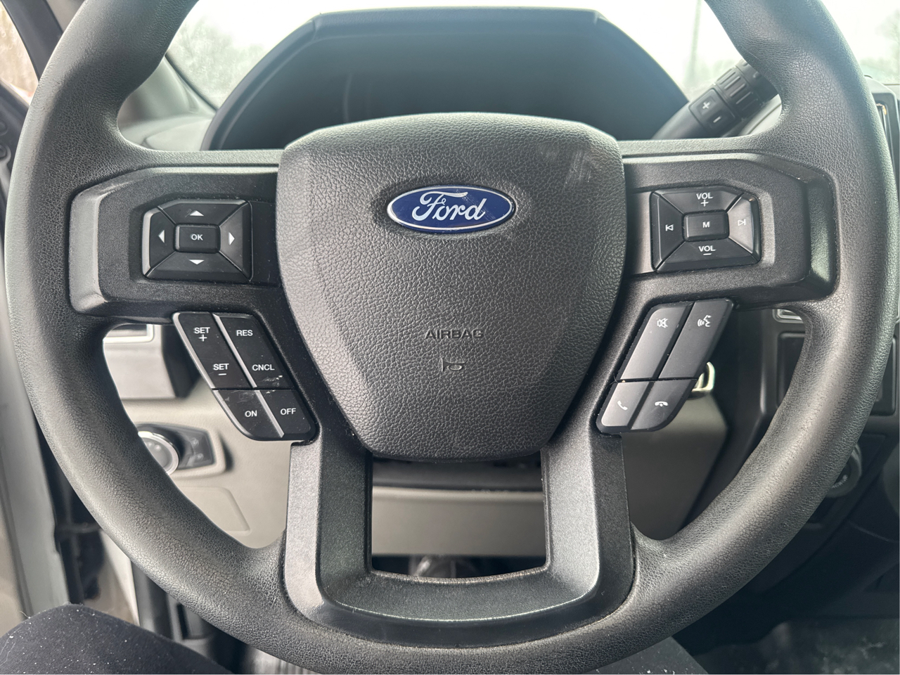 Ford F-150 XLT 4WD 2017