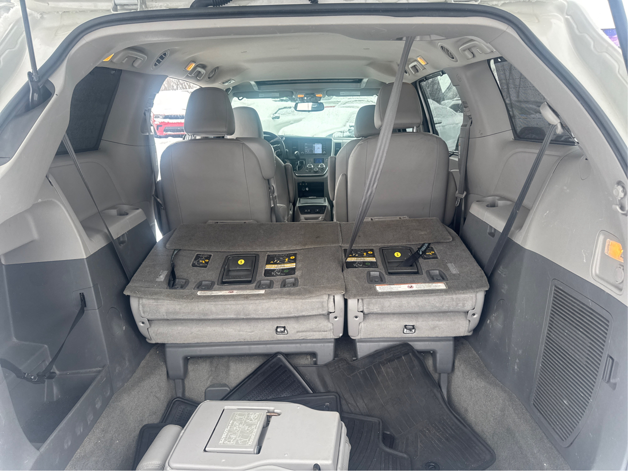 Toyota Sienna Limited Premium 7-Passenger 2018