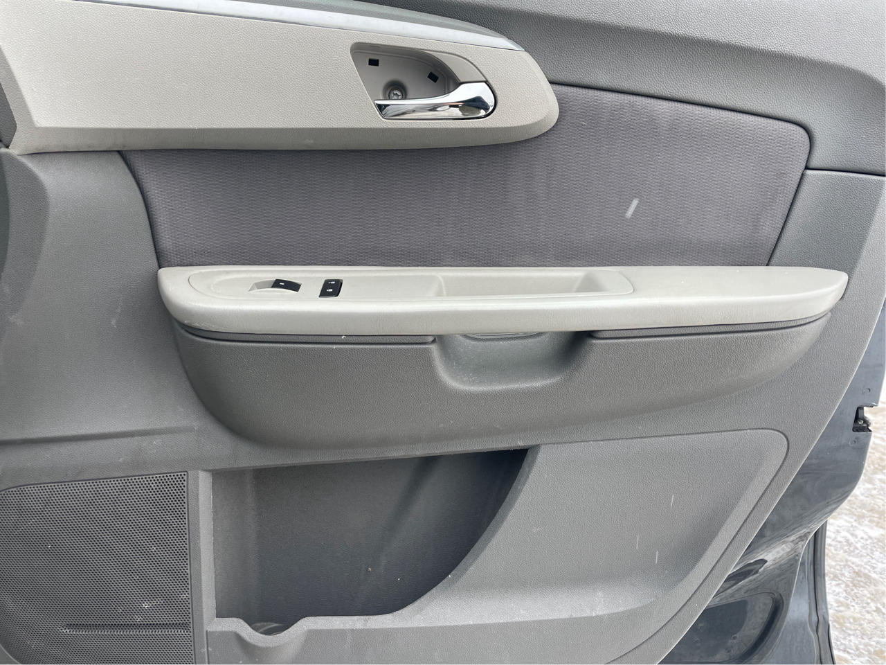 Chevrolet Traverse LS FWD 2011