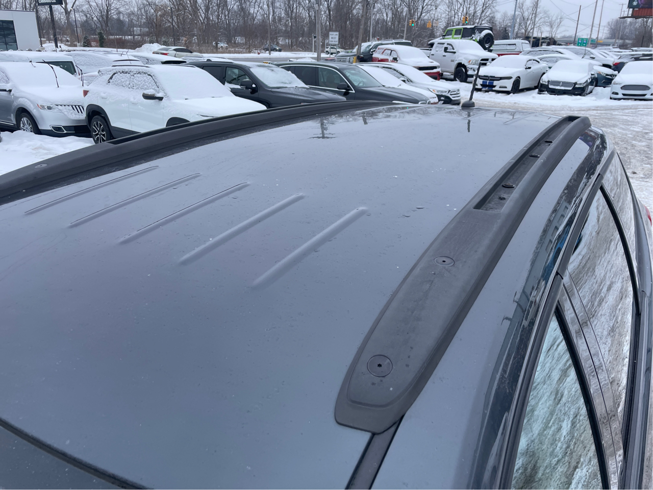 Chevrolet Traverse LS FWD 2011