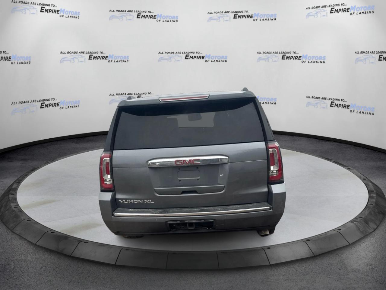 GMC Yukon XL Denali 4WD 2019