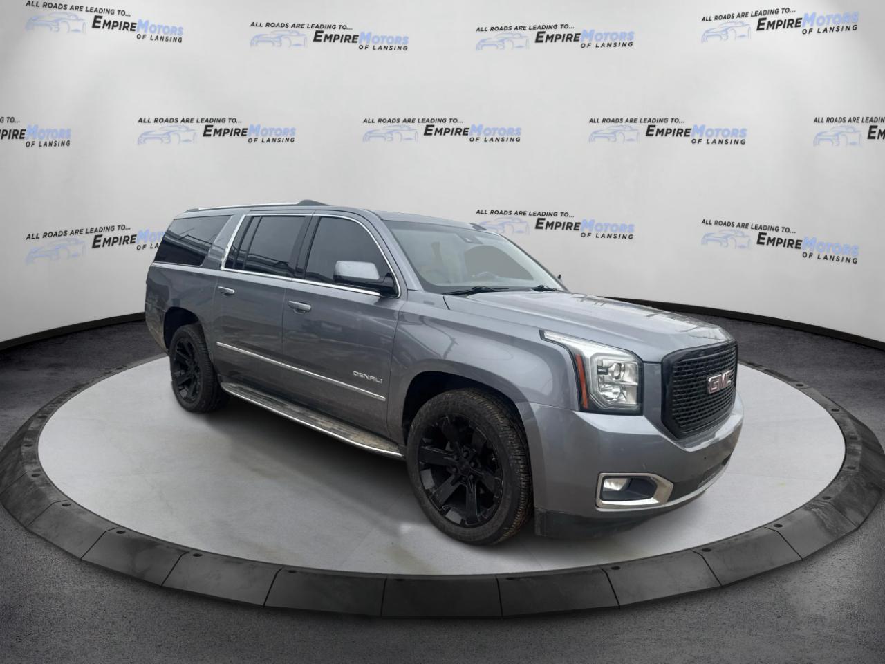 GMC Yukon XL Denali 4WD 2019