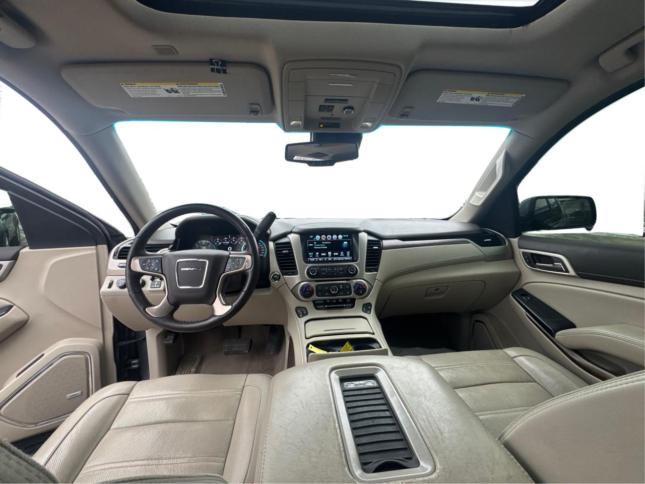 GMC Yukon XL Denali 4WD 2019
