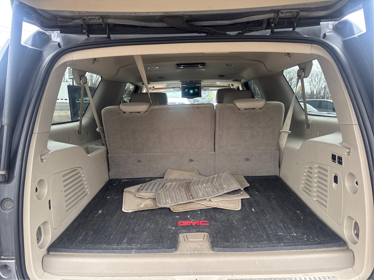 GMC Yukon XL Denali 4WD 2019