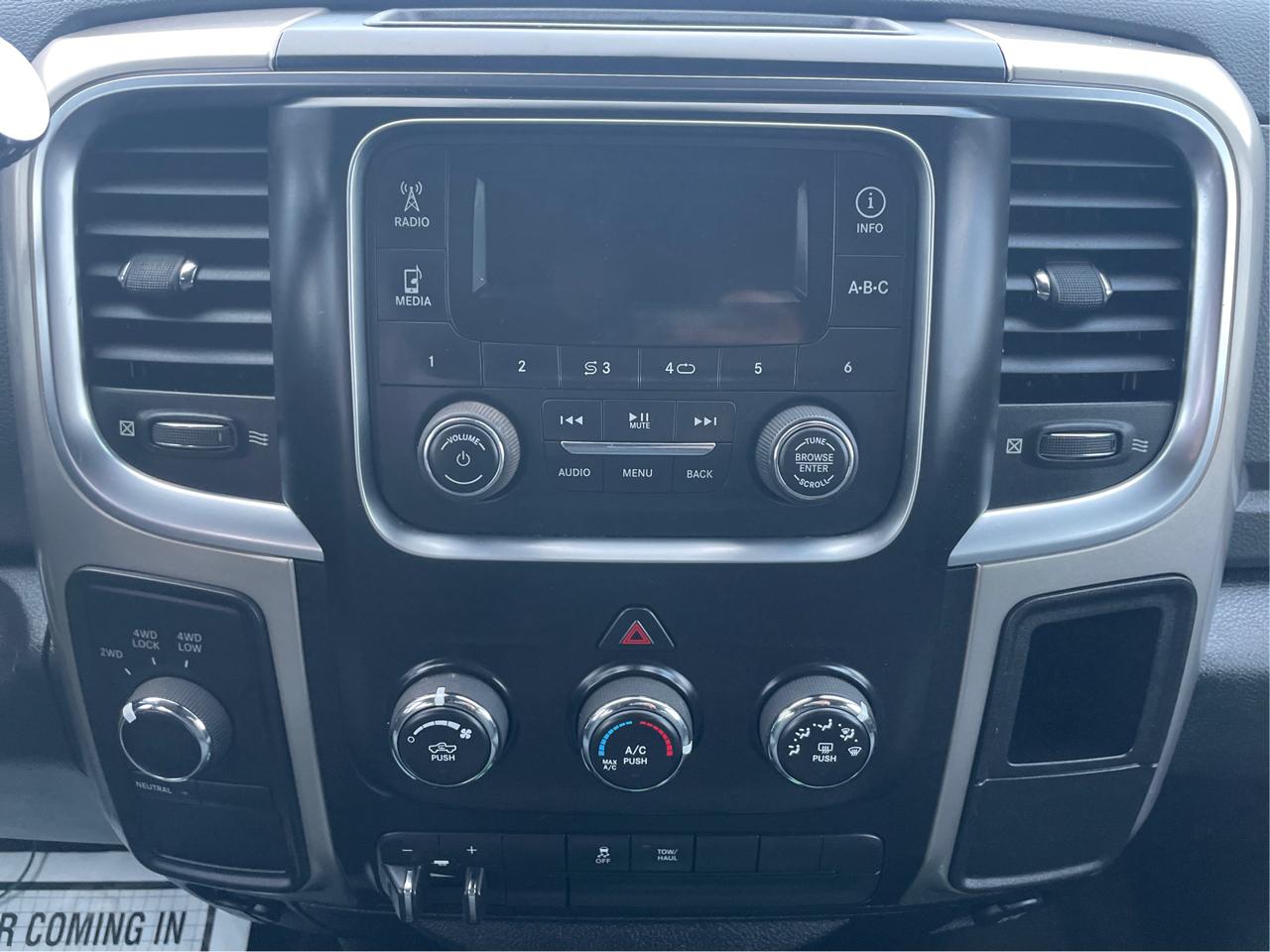 RAM 2500 SLT Crew Cab SWB 4WD 2016