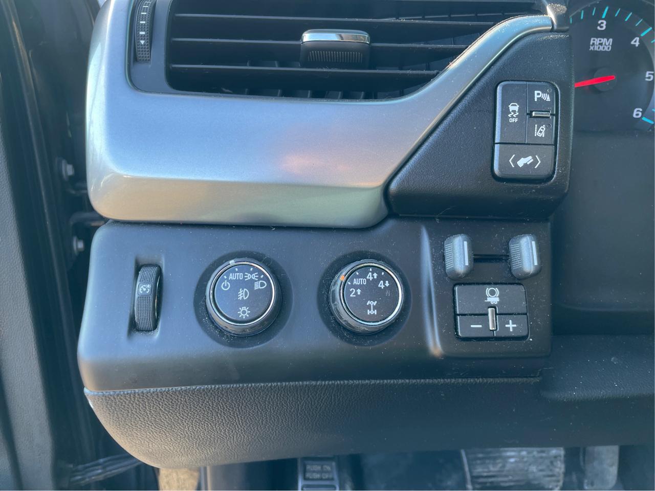 Chevrolet Tahoe LTZ 4WD 2015