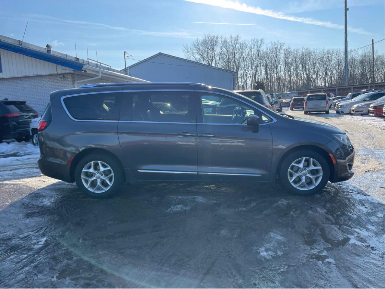 Chrysler Pacifica Touring-L 2018