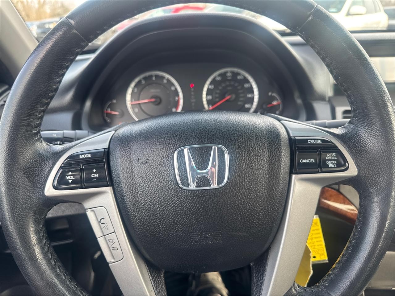 Honda Accord EX-L V6 Sedan AT 2012