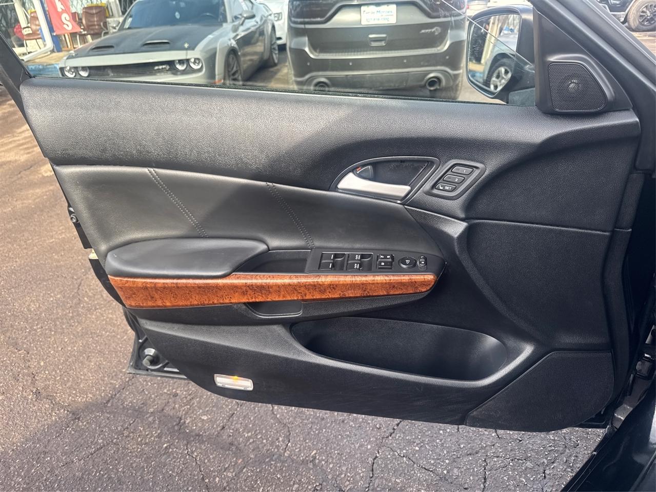 Honda Accord EX-L V6 Sedan AT 2012