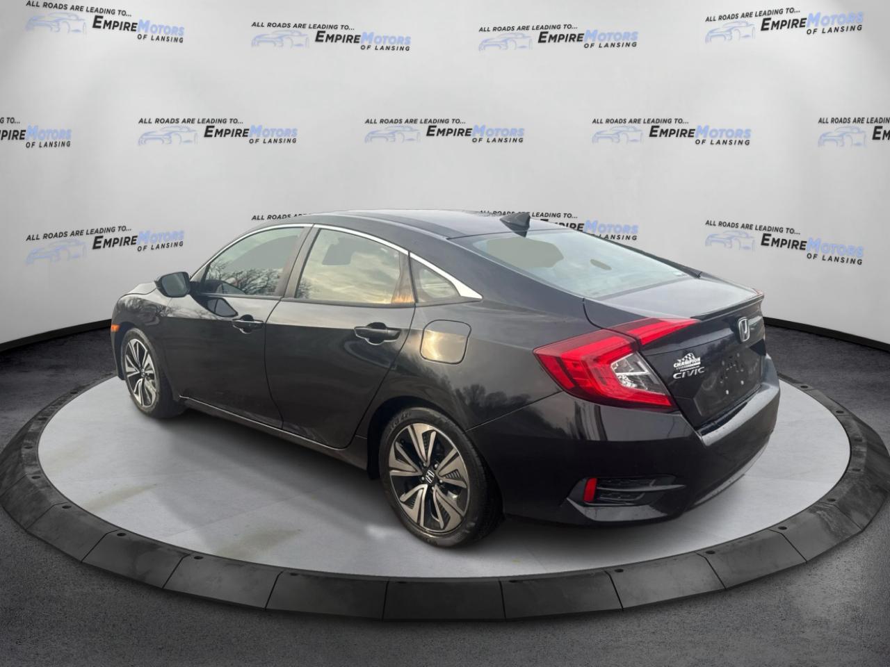 Honda Civic EX-T Sedan CVT 2018