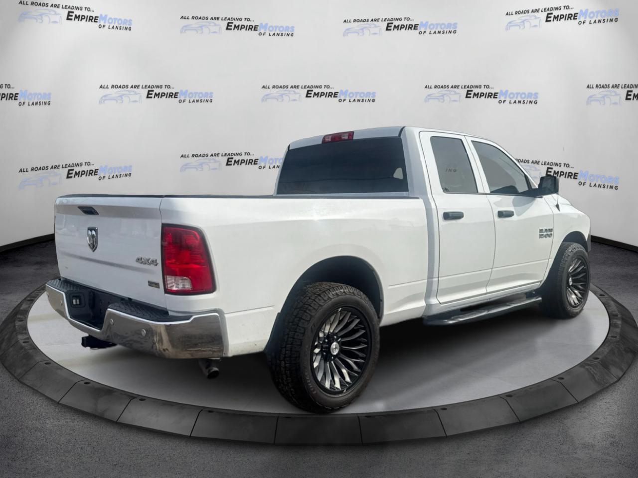 RAM 1500 Tradesman Quad Cab 4WD 2015