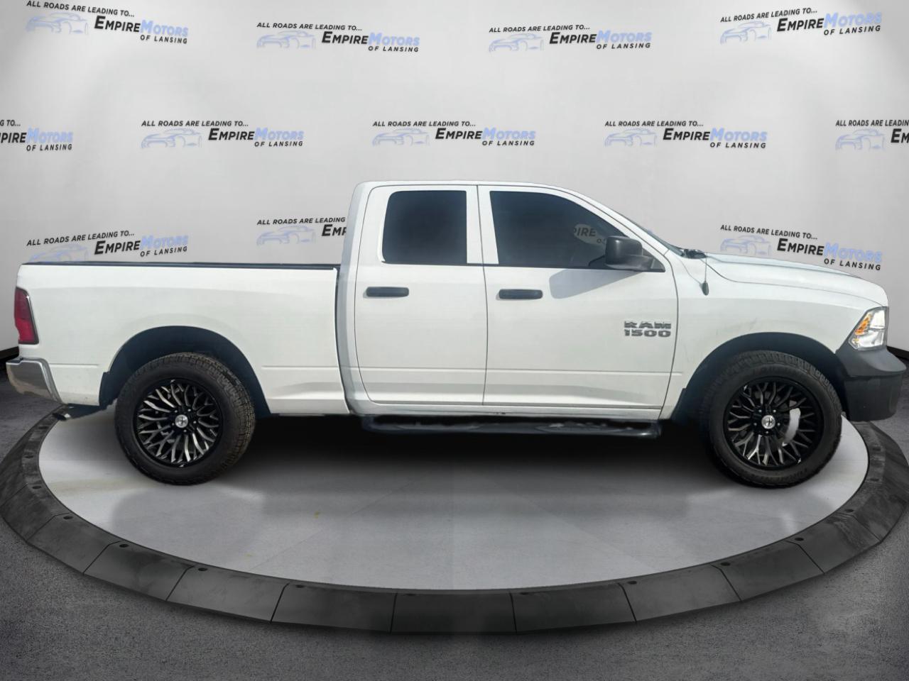RAM 1500 Tradesman Quad Cab 4WD 2015
