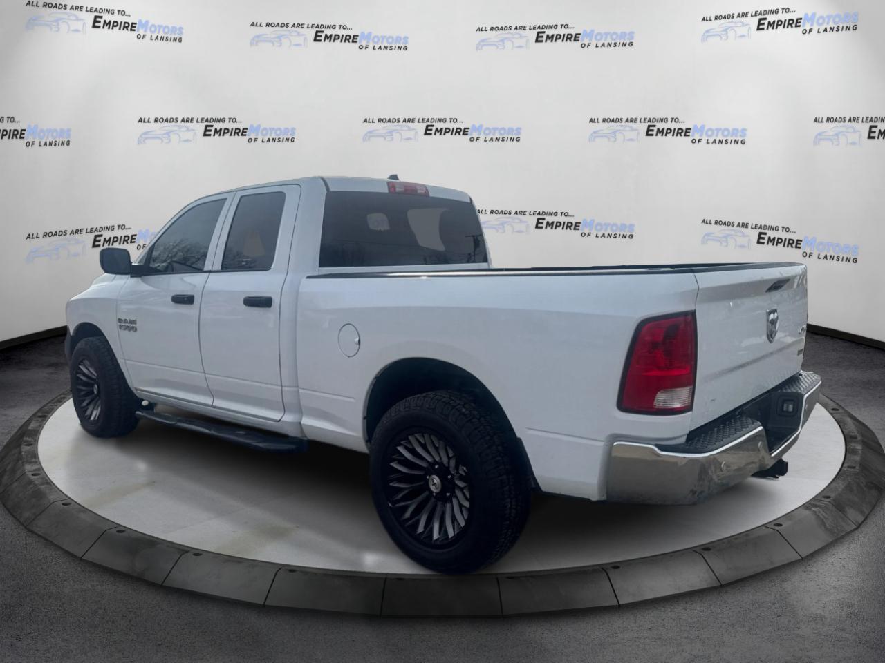 RAM 1500 Tradesman Quad Cab 4WD 2015