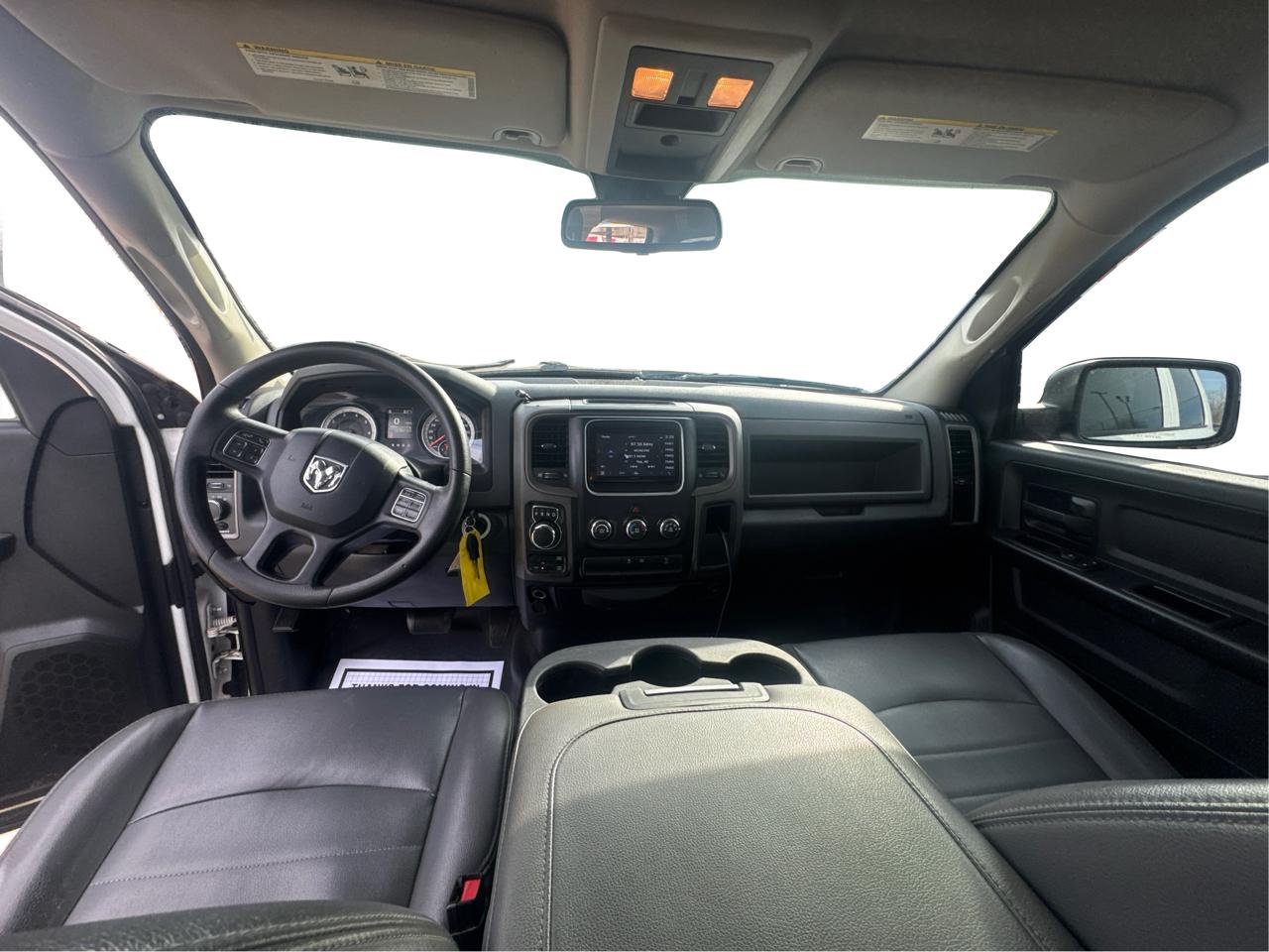 RAM 1500 Tradesman Quad Cab 4WD 2015