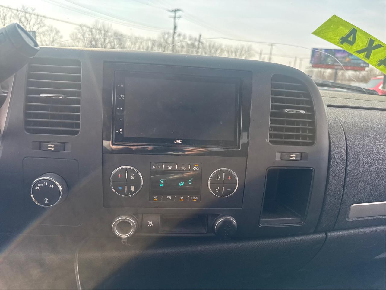 Chevrolet Silverado 1500 LT1 Extended Cab 4WD 2010