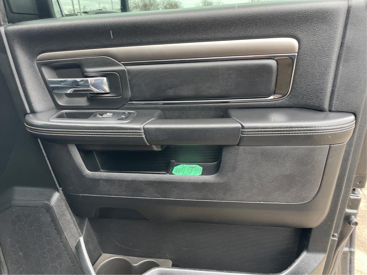 RAM 1500 Sport Crew Cab SWB 4WD 2018