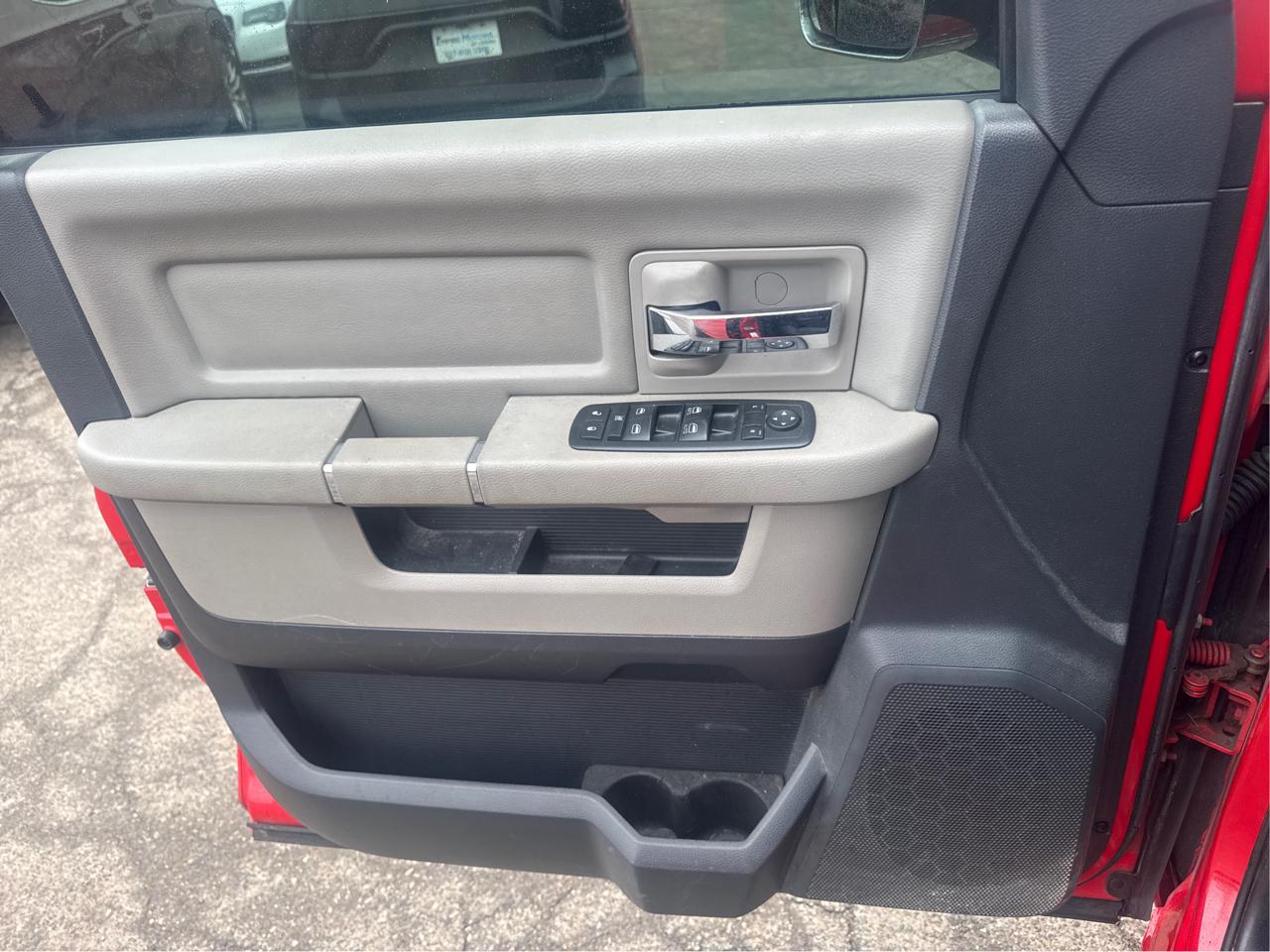 RAM 1500 Sport Crew Cab 4WD 2011