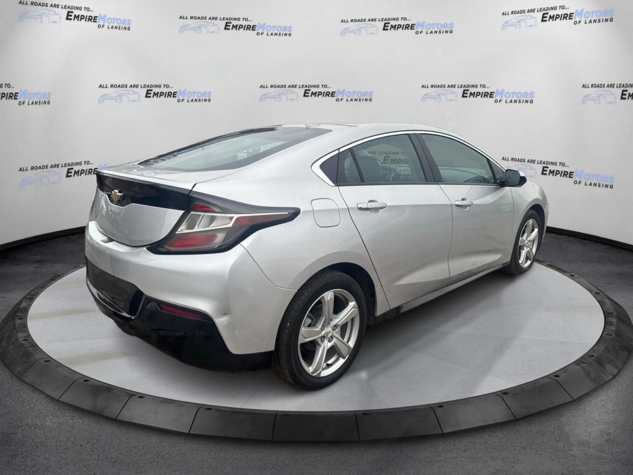 Chevrolet Volt LT w/ Standard Emission Package 2017