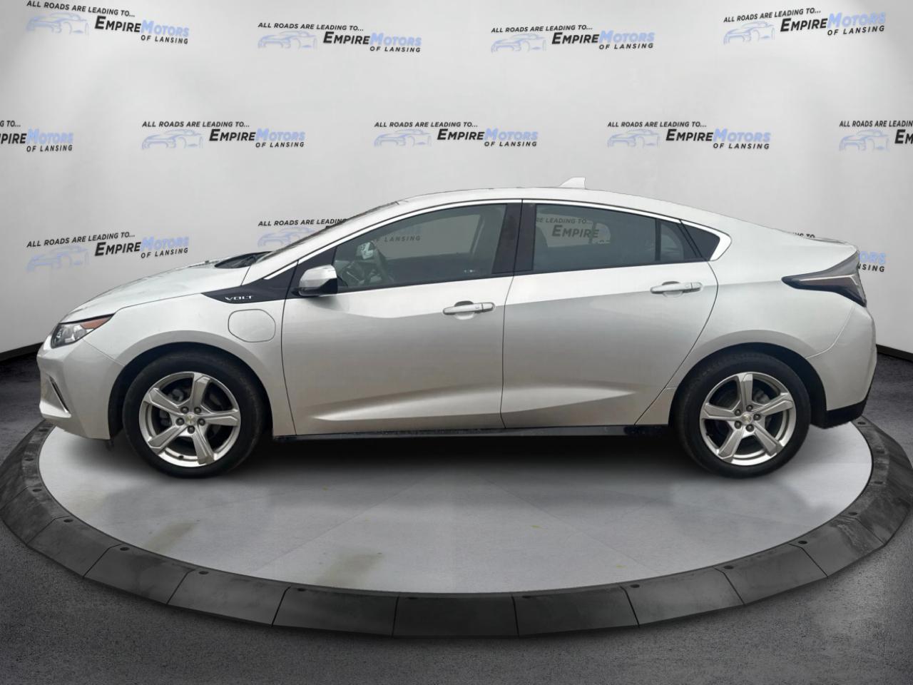 Chevrolet Volt LT w/ Standard Emission Package 2017