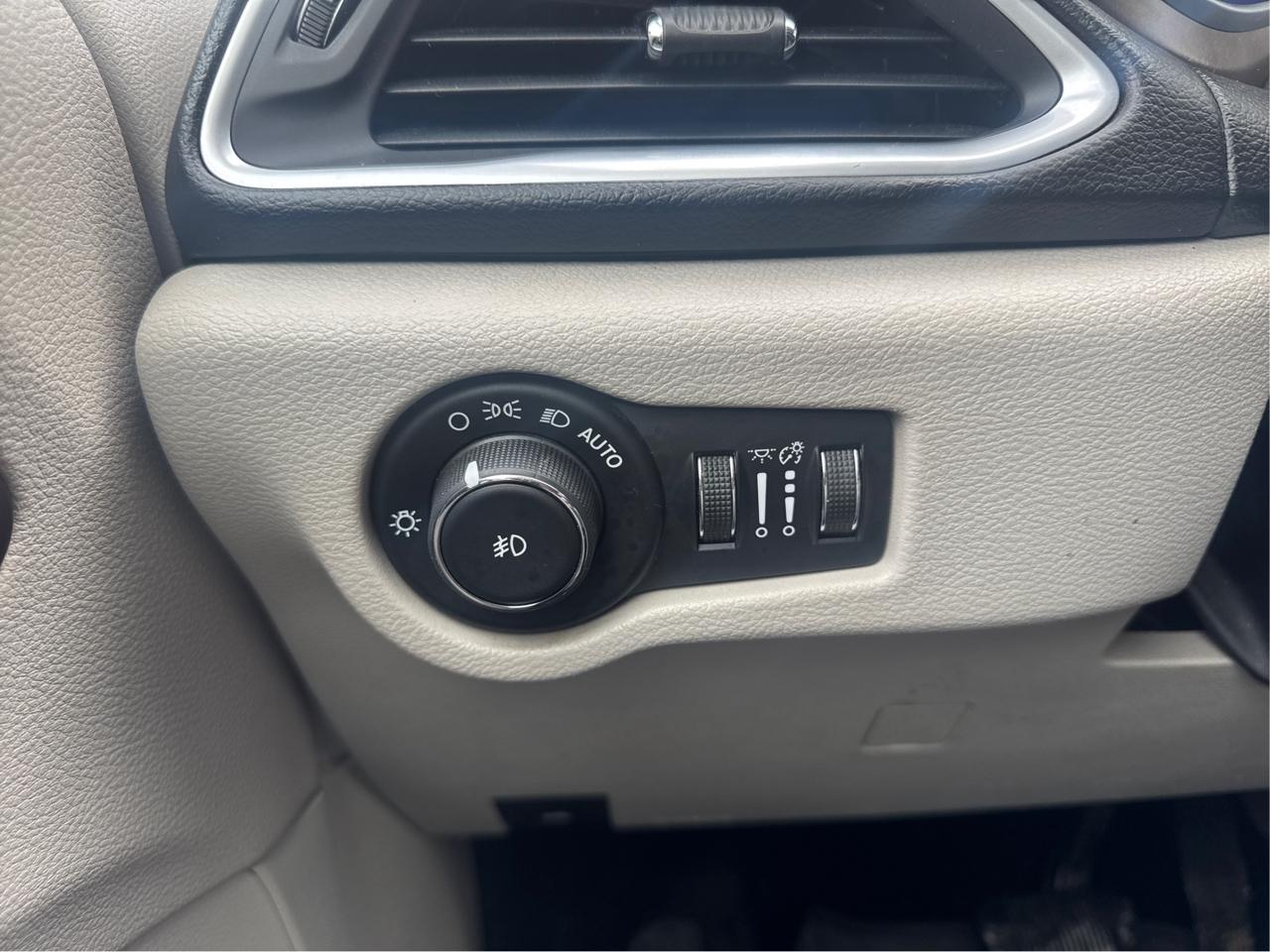 Chrysler Pacifica Touring-L Plus 2017