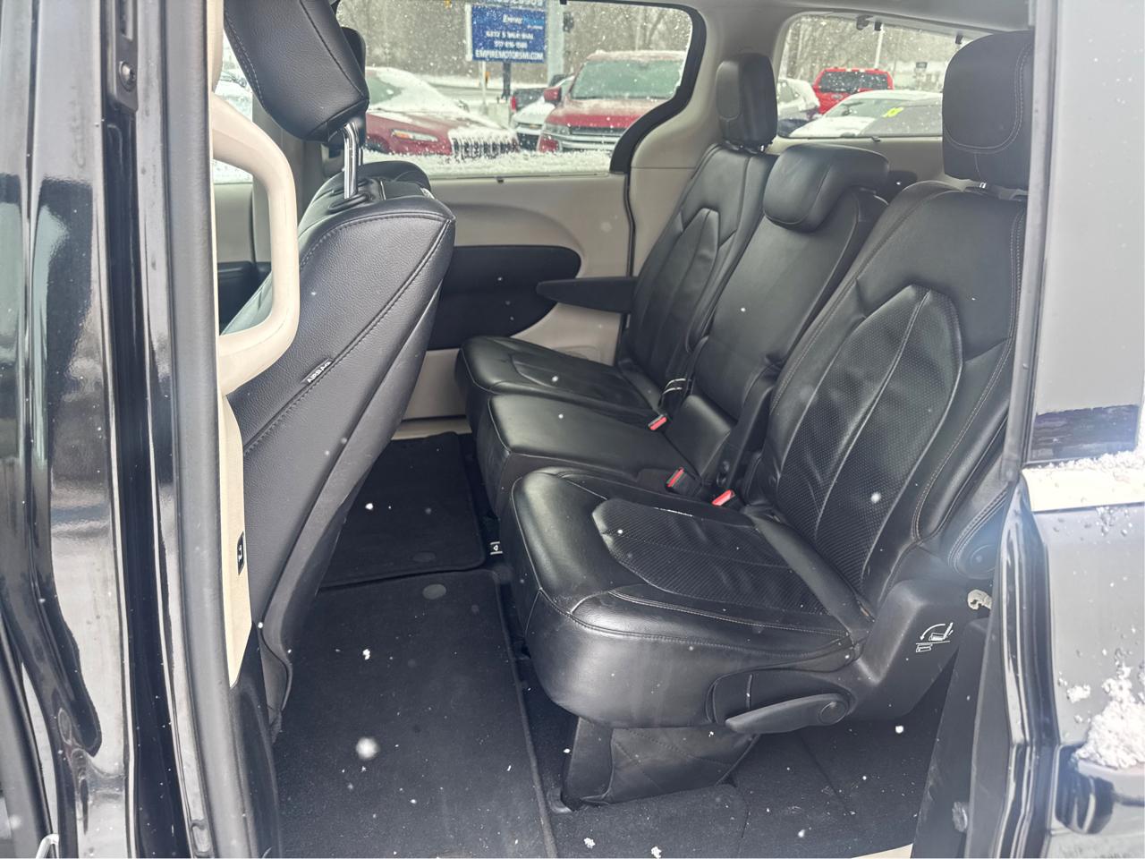 Chrysler Pacifica Touring-L Plus 2017