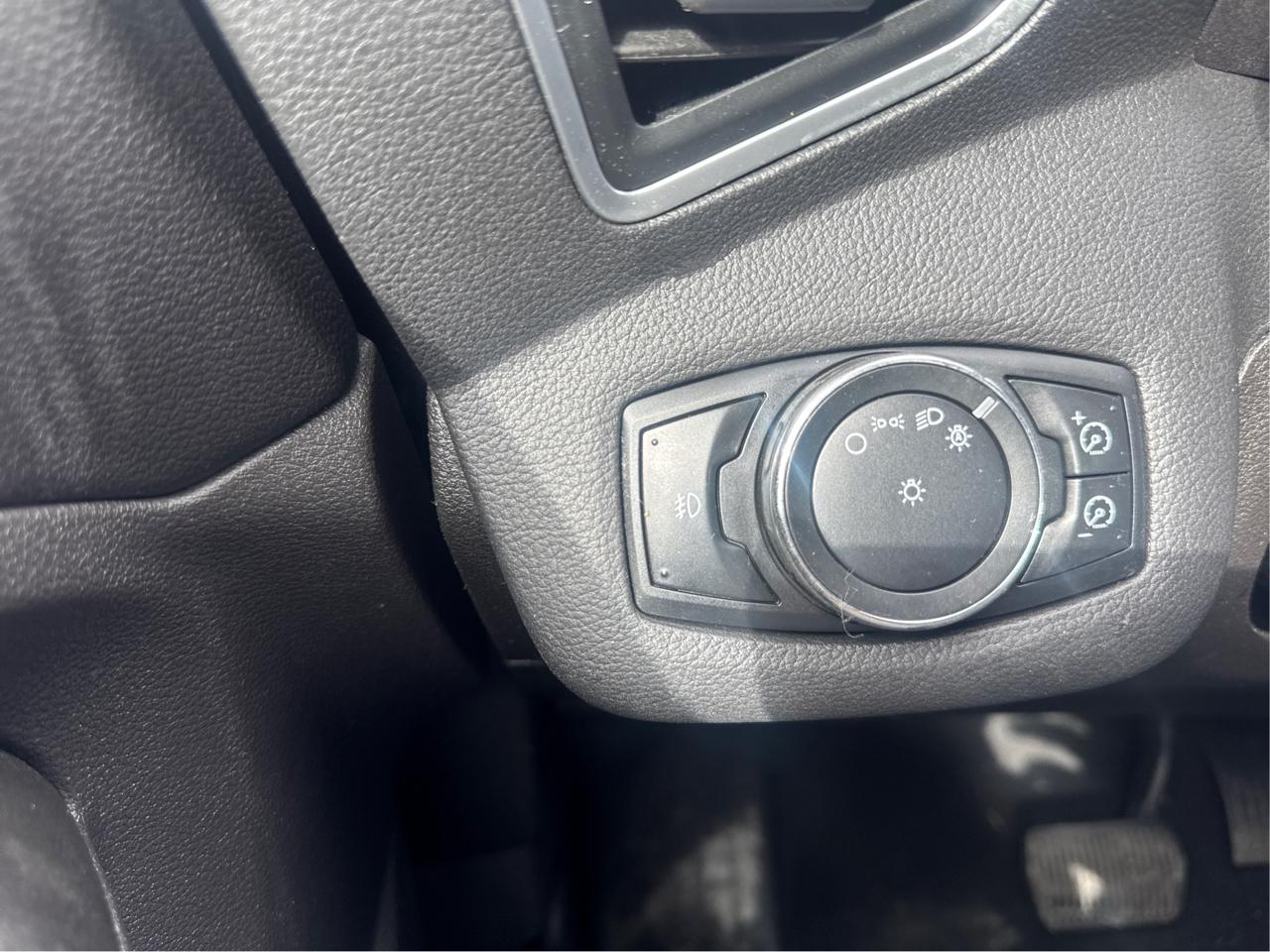 Ford Escape SEL FWD 2013