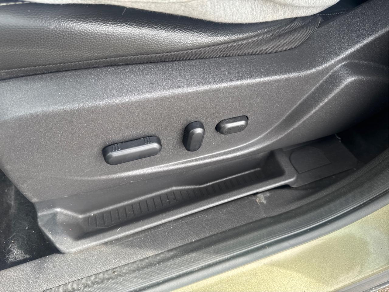 Ford Escape SEL FWD 2013