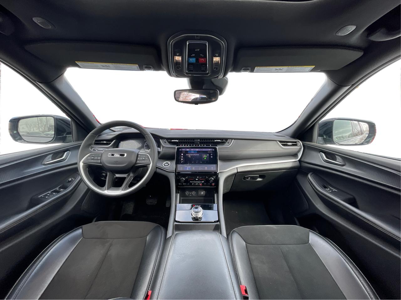 Jeep Grand Cherokee L Laredo 4WD 2024