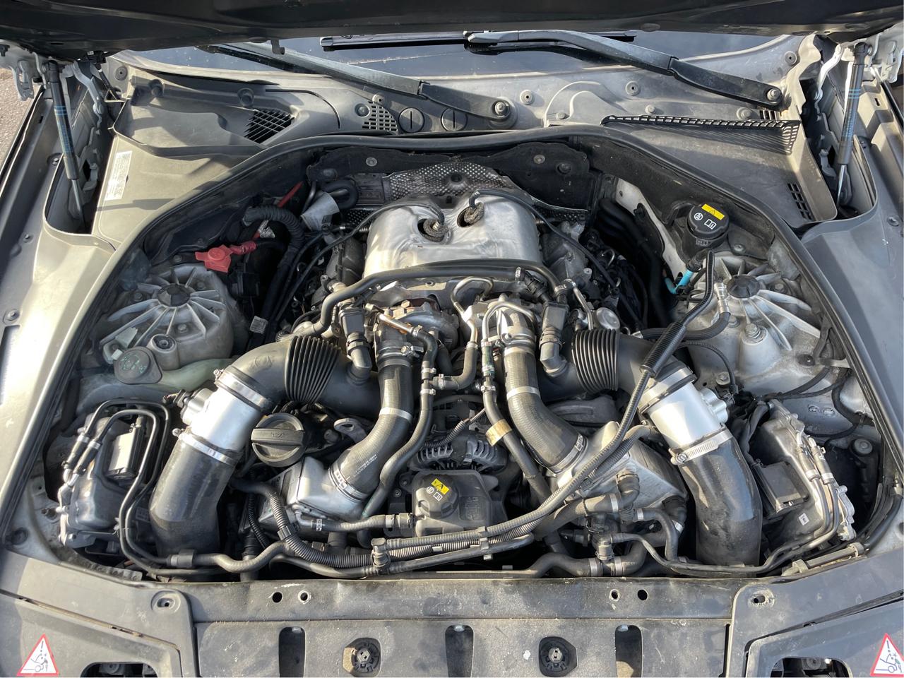 BMW 5-Series 550i 2014