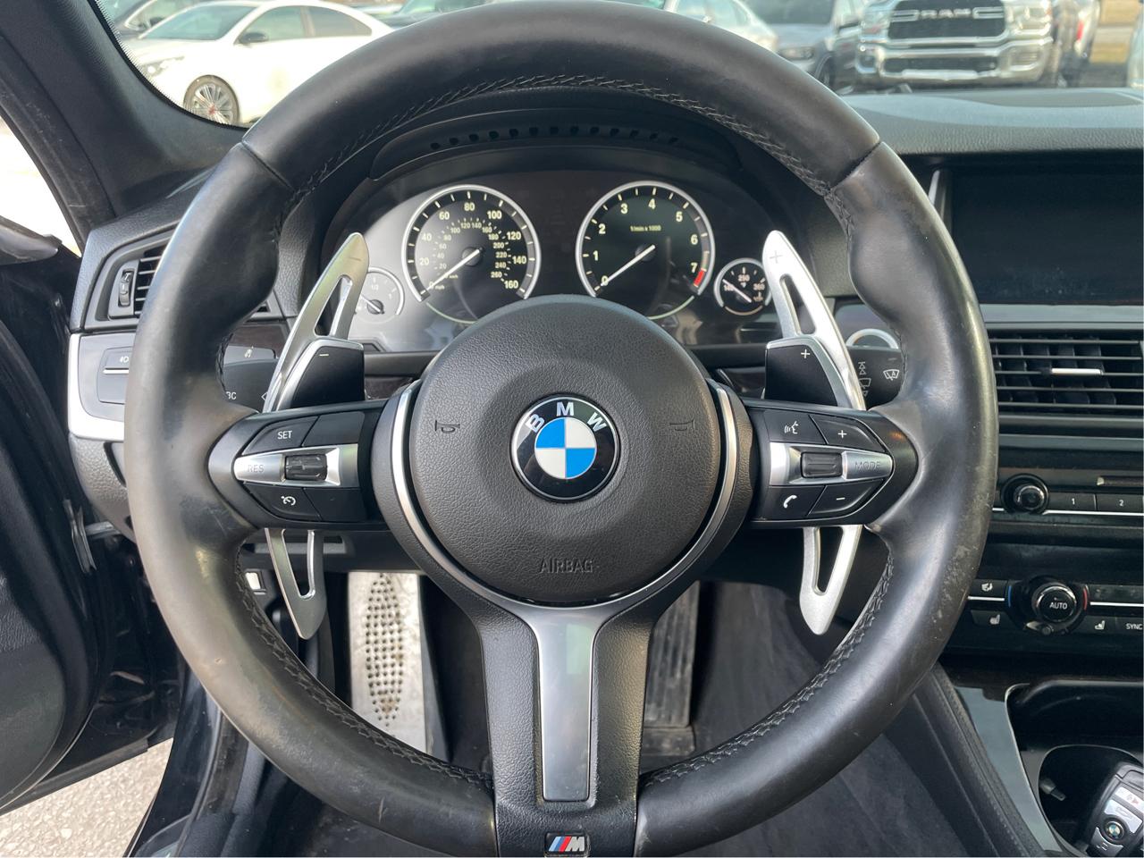 BMW 5-Series 550i 2014