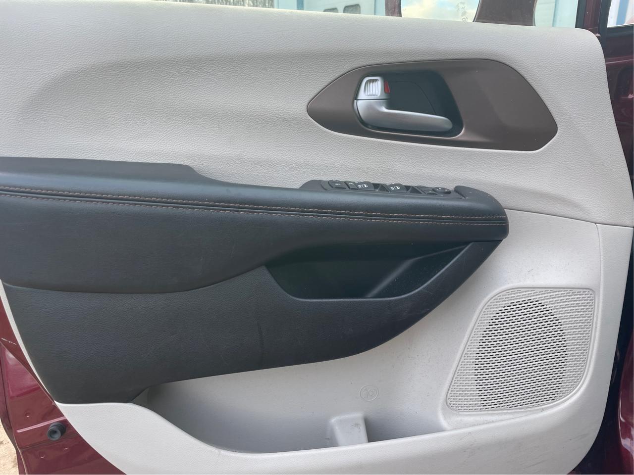 Chrysler Pacifica Touring-L Plus 2018