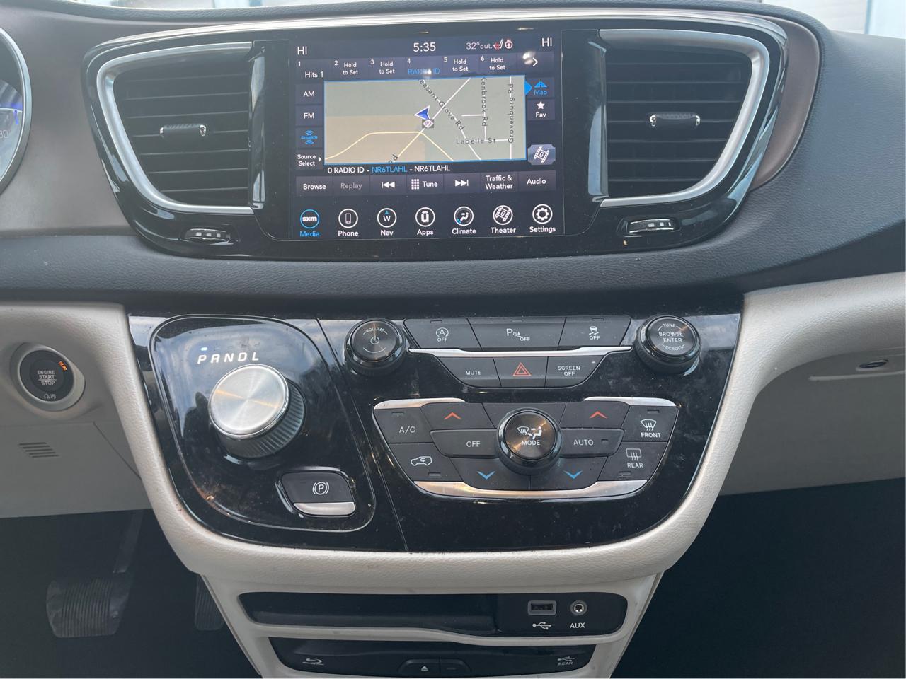 Chrysler Pacifica Touring-L Plus 2018