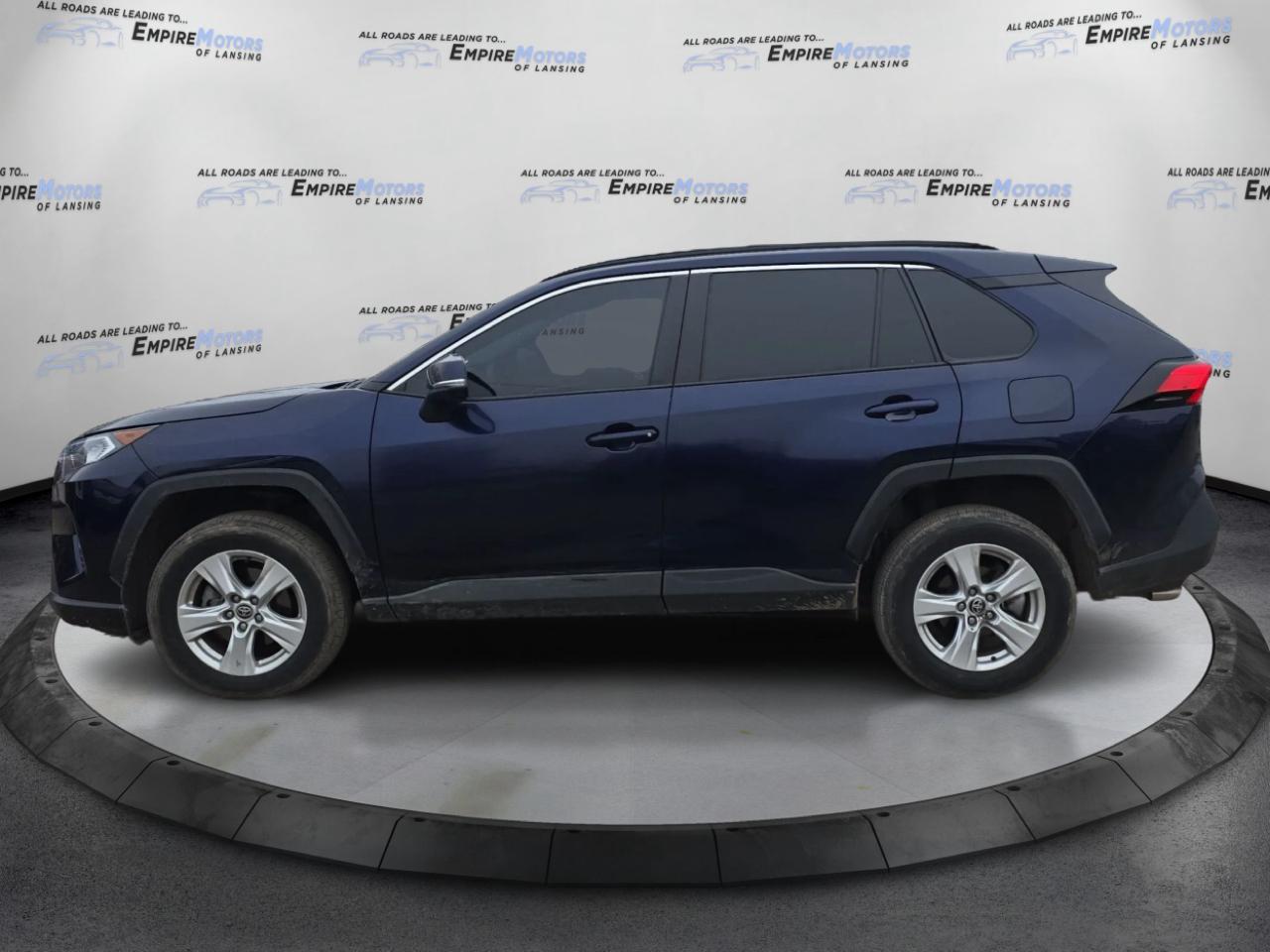 Toyota RAV4 XLE AWD 2021
