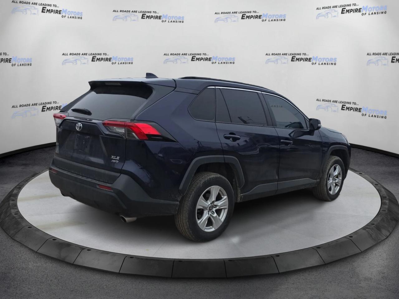Toyota RAV4 XLE AWD 2021