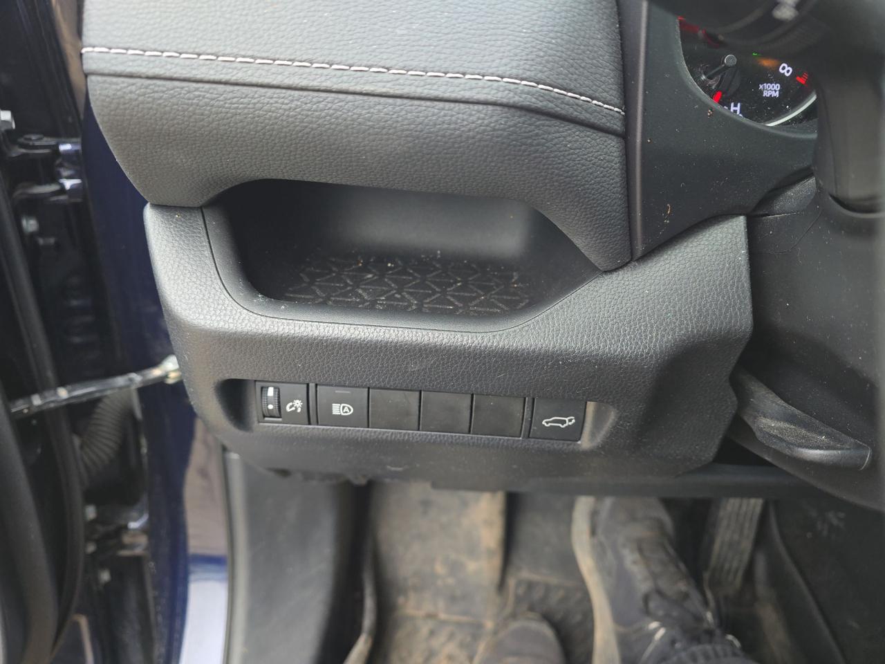 Toyota RAV4 XLE AWD 2021