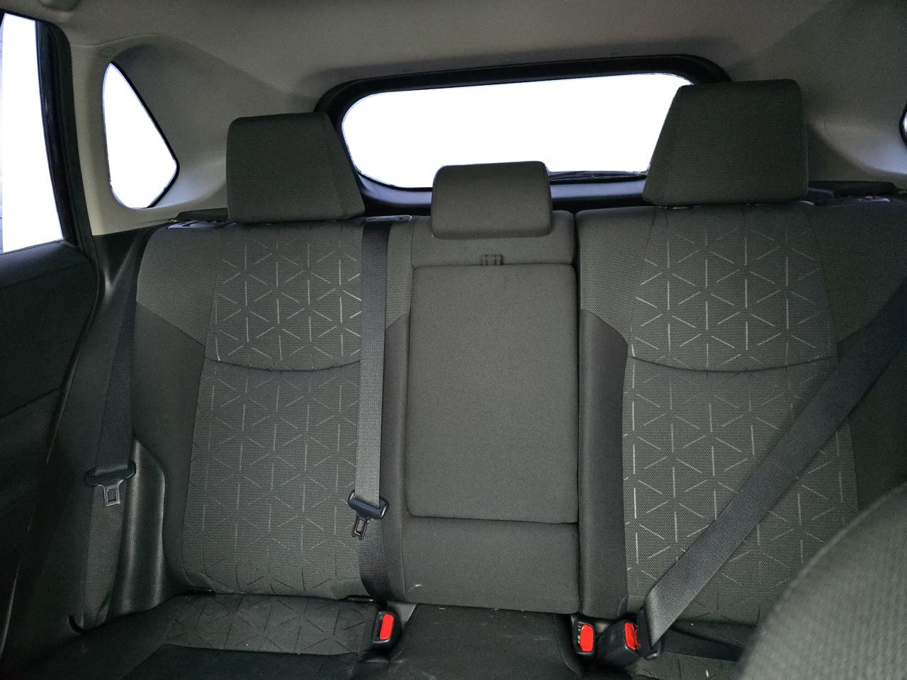 Toyota RAV4 XLE AWD 2021