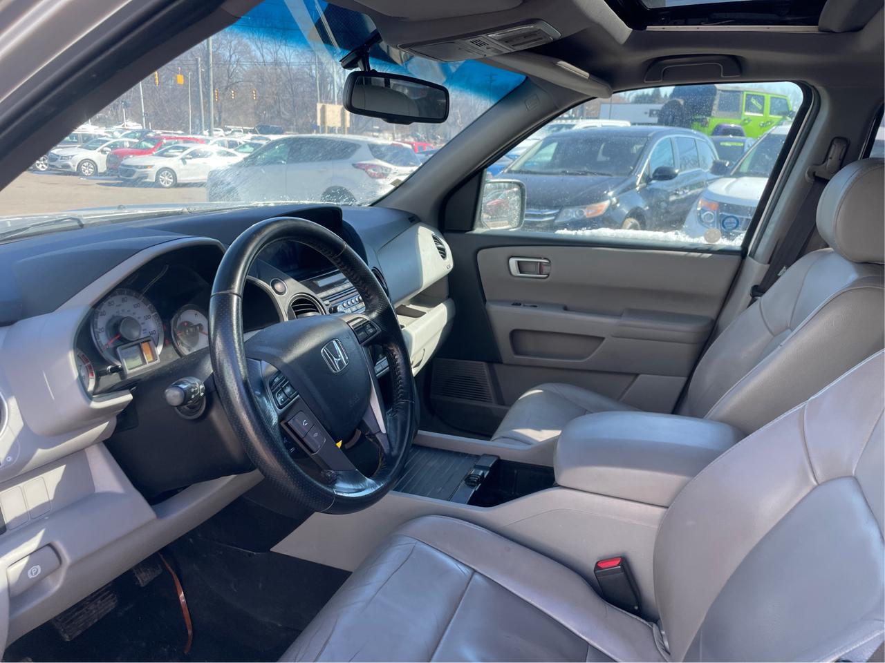 Honda Pilot EX-L 4WD 5-Spd AT with DVD 2014