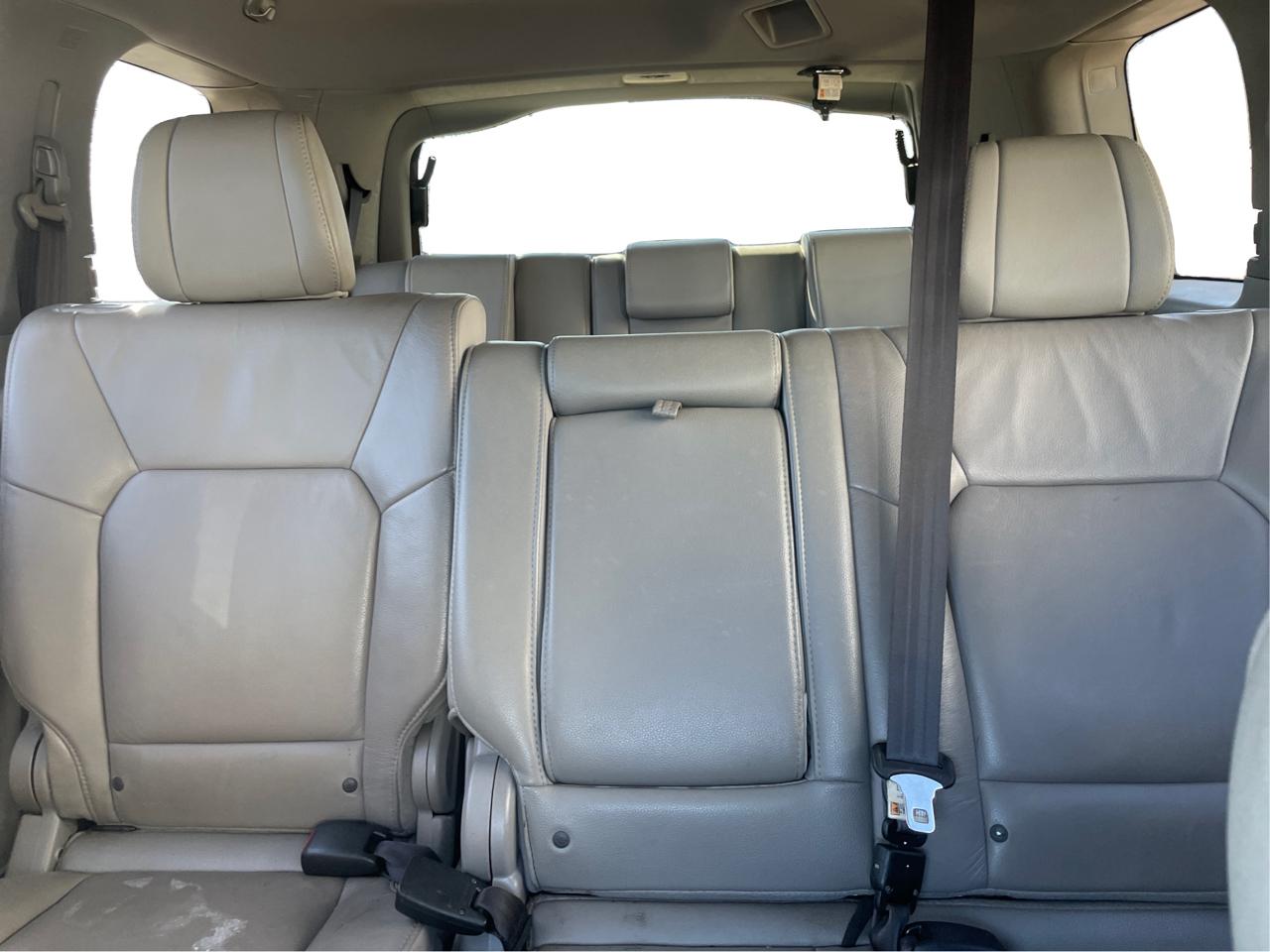 Honda Pilot EX-L 4WD 5-Spd AT with DVD 2014