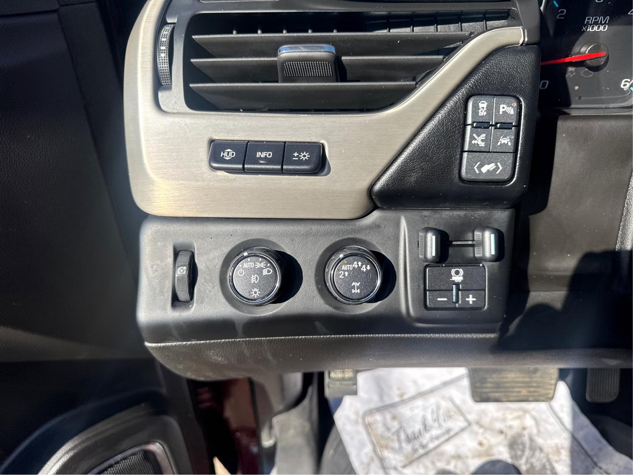 GMC Yukon Denali 4WD 2018