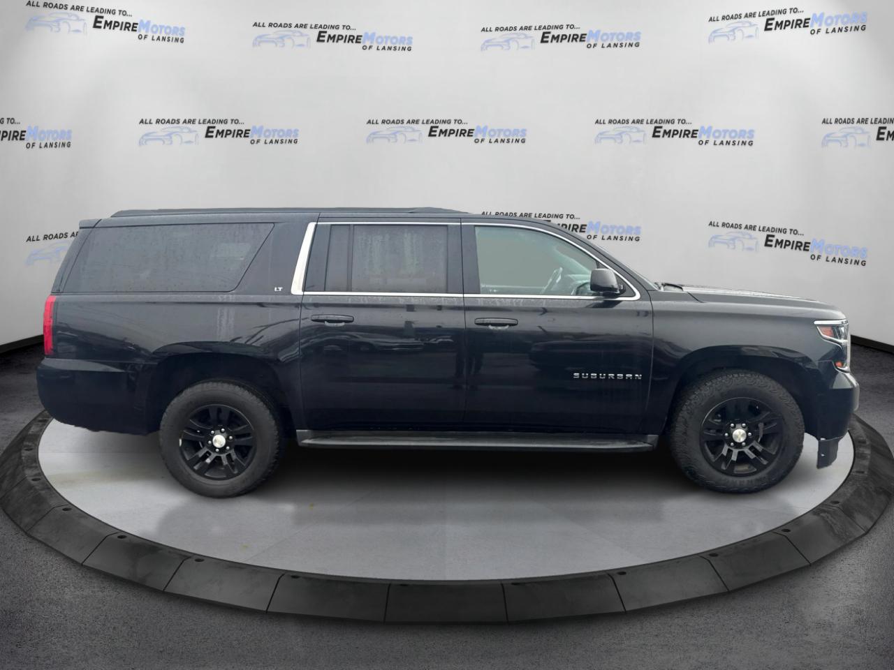 Chevrolet Suburban LT 4WD 2017