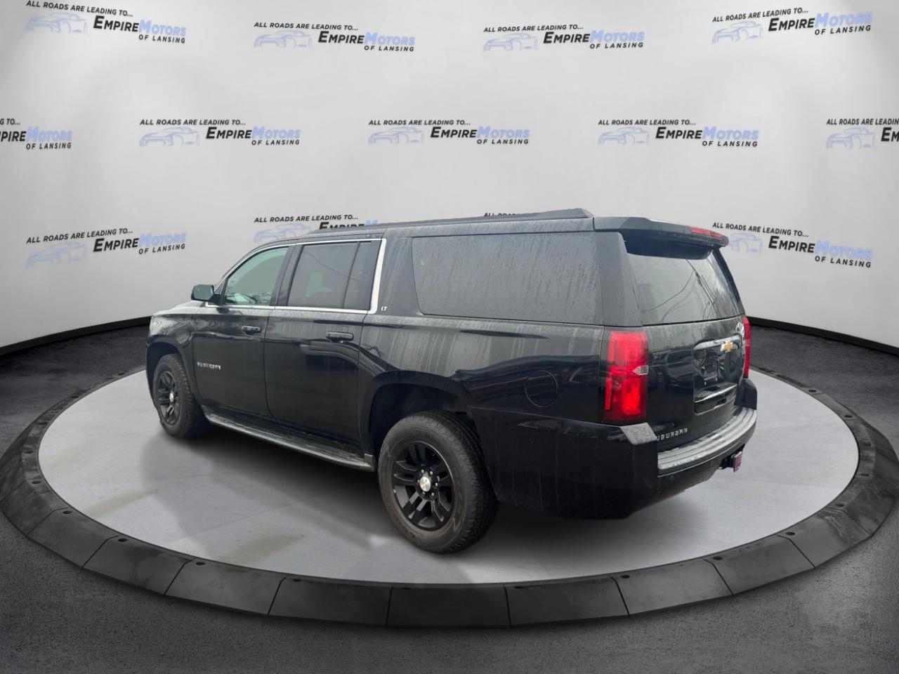 Chevrolet Suburban LT 4WD 2017