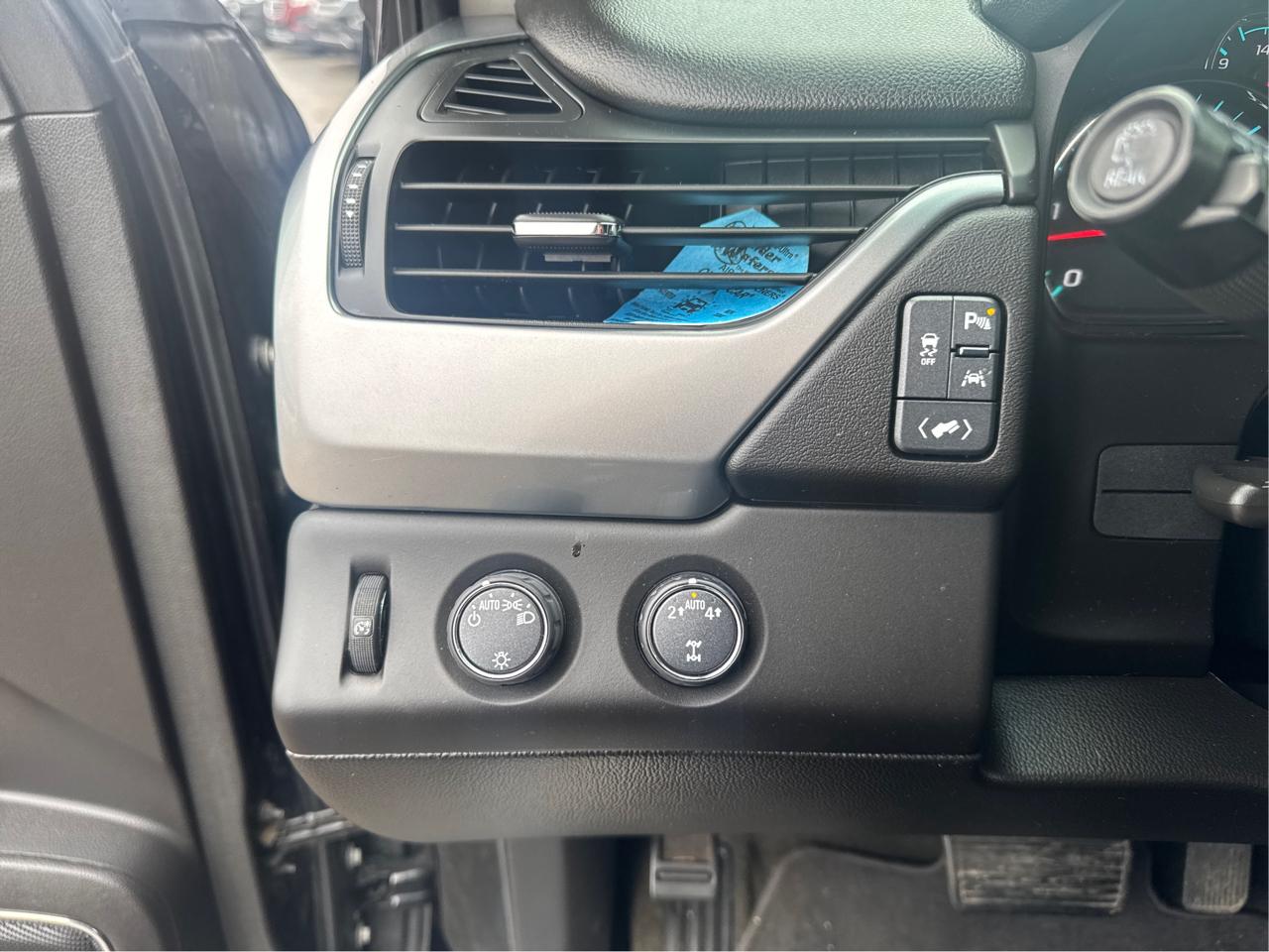 Chevrolet Suburban LT 4WD 2017